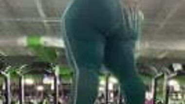 Let us show her the respect she deserves for having a natural phat ass