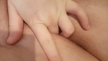 Rubbing my clit and fingering my pussy