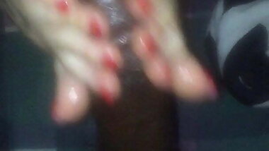 WHITE MILF BBC FOOTJOB