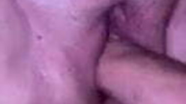 Die Sklavin wird gefistet