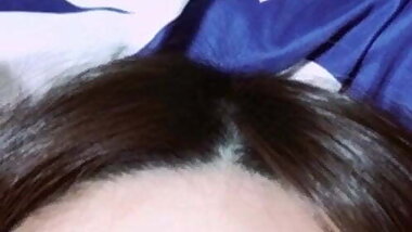 Japanese young BBW masturbates