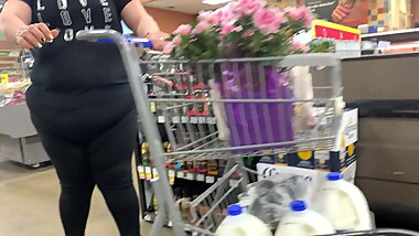 Bbw Mexican mommy sexy belly I want to nut on