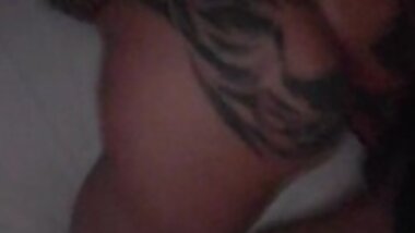 Zookeeper taming the tiger