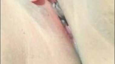 SHAVED PUSSY FOR YOU Pinay_BBW