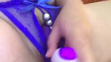 Chinese self-portrait – sexy masturbation