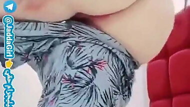 Hot niqab, sweet body