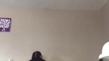 Wanna see me use a toy check the comments and click the link