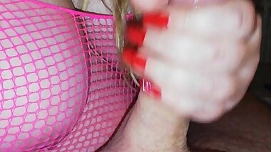 Ssbbw sucks a stranger’s dick