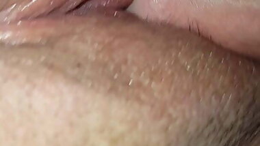 Cheating on the girlfriend again while she was at work