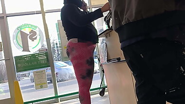 Pt2 of sexy redbone milf booty