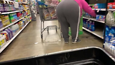 White granny bbw bending nutrageous big booty