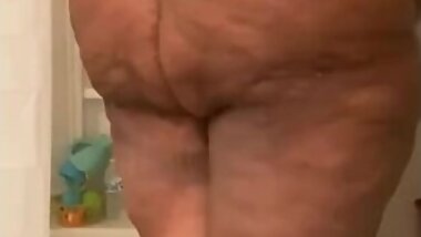 LONELY BBW/SSBBW WHO LOVES SHOWERING COME SEE!