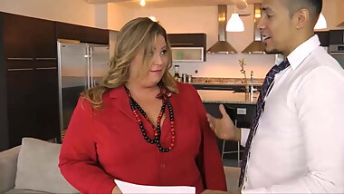 Jenna Divyne - BBW Representative