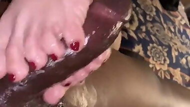 Bbw Latina milf soles & handjob