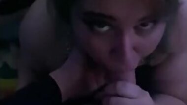 My 18 yr old tinder date swallows my cock whole. BEST DEEPTHROAT [MUST WATCH]