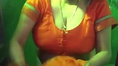 Savita mom dress change