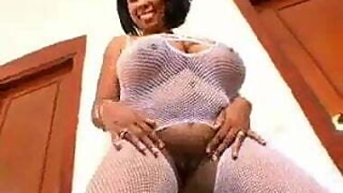 Vanessa Del has the most beautiful huge breast