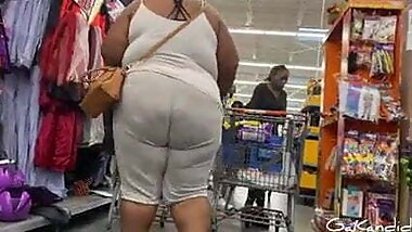 The Biggest Booty Ever On Earth