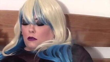 Bbw peeing while using toy