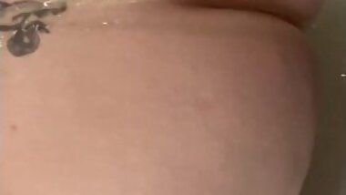 Love When My Step Brother Pees On Me!