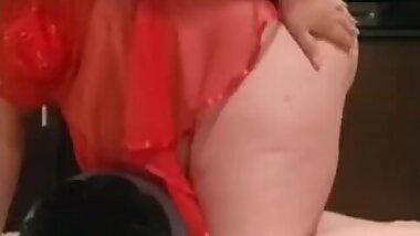 Bald bbw masturbation in lingerie