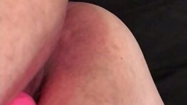 Phat pussy can’t stop squirting