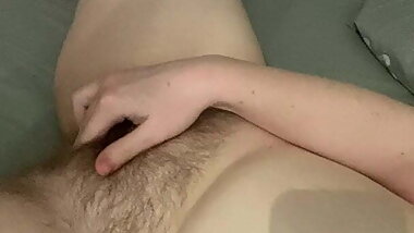 Jiggling my fat belly