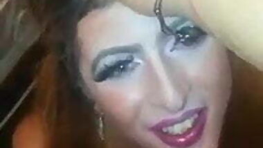 I like how this sissy bitch is treated.