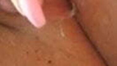 Selbstgemachter orgasmus