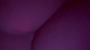 Bbw squirts with a toy