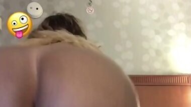 Amazon BBW Hotel Maid shaking her phat ass  instead of cleaning