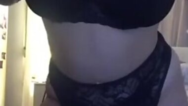 She touches herself for me